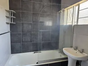 2 Bedroom Cottage/Garden Flat to Rent in Mount Pleasant