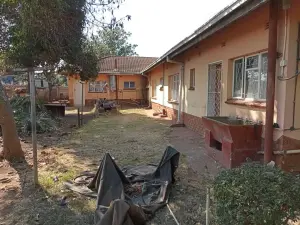 5 Bedroom House to Rent in Milton Park