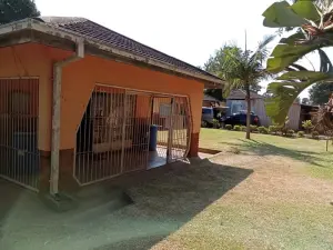 5 Bedroom House to Rent in Milton Park