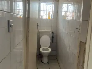 4 Bedroom House to Rent in Cold Comfort