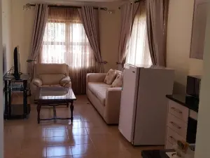 2 Bedroom Cottage/Garden Flat to Rent in Vainona