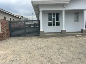 Townhouse/Cluster to Rent in Greendale