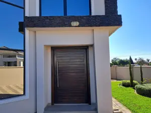 Townhouse/Complex/Cluster to Rent in Borrowdale