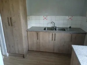 Flat/Apartment to Rent in Avondale