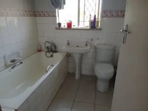 Flat/Apartment to Rent in Avondale