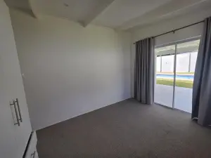 Townhouse/Complex/Cluster to Rent in Newlands