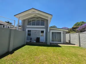 Townhouse/Complex/Cluster to Rent in Newlands