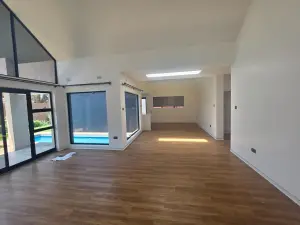 Townhouse/Complex/Cluster to Rent in Mount Pleasant