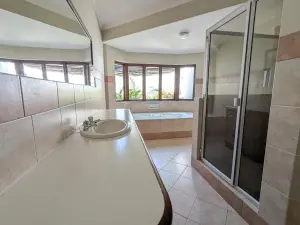 4 Bedroom House to Rent in Borrowdale Brooke