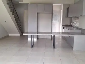 Townhouse/Complex/Cluster to Rent in Highlands