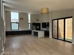 Townhouse/Complex/Cluster to Rent in Newlands