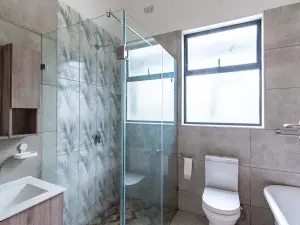 Townhouse/Complex/Cluster to Rent in Borrowdale West