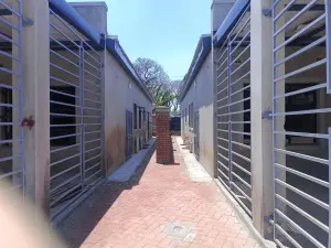 Townhouse/Cluster to Rent in Avondale West