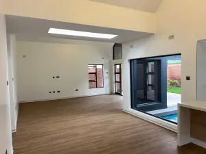 Townhouse/Complex/Cluster to Rent in Mount Pleasant