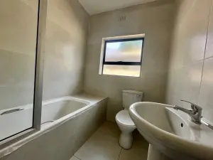 Townhouse/Complex/Cluster to Rent in Marlborough