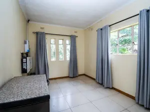 4 Bedroom House to Rent in Chisipite