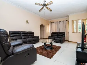 4 Bedroom House to Rent in Chisipite