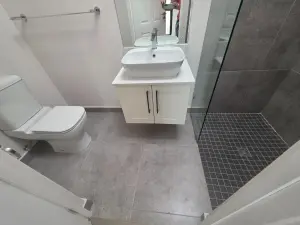 Townhouse/Complex/Cluster to Rent in Newlands