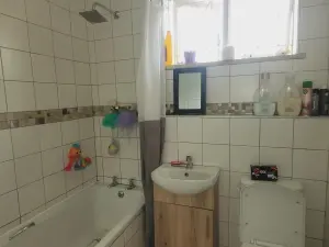 2 Bedroom Cottage/Garden Flat to Rent in Avondale