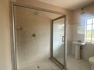 3 Bedroom Cottage/Garden Flat to Rent in Glen Forest