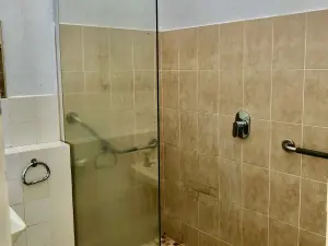 2 Bedroom Cottage/Garden Flat to Rent in Avondale