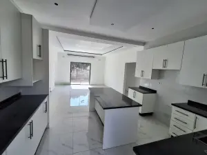 Townhouse/Complex/Cluster to Rent