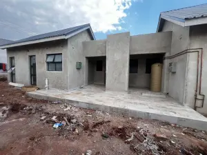 Townhouse/Complex/Cluster to Rent in Westgate