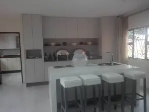 4 Bedroom House to Rent in Borrowdale