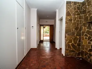 5 Bedroom House to Rent in Chisipite