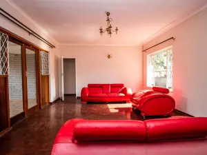 5 Bedroom House to Rent in Chisipite