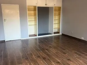 Commercial Property to Rent in Kamfinsa