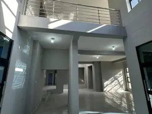 10 Bedroom House to Rent in Eastlea