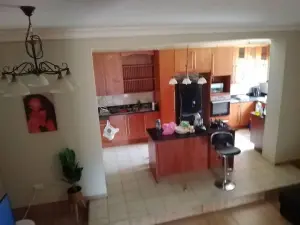 Flat/Apartment to Rent in Avondale West