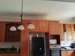 Flat/Apartment to Rent in Avondale West