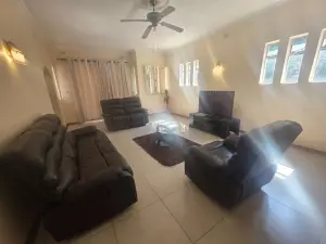 4 Bedroom House to Rent in Greendale North