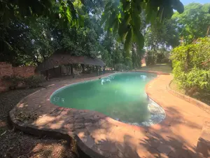 4 Bedroom House to Rent in Greendale North