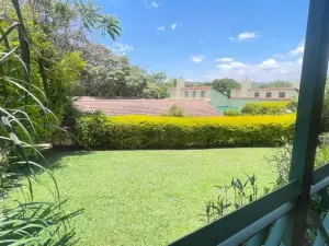 Townhouse/Complex/Cluster to Rent in Borrowdale Brooke