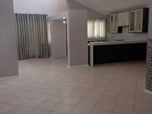 Townhouse/Complex/Cluster to Rent in Borrowdale Brooke