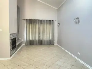 Townhouse/Complex/Cluster to Rent in Borrowdale Brooke