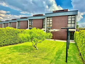 Townhouse/Complex/Cluster to Rent in Strathaven