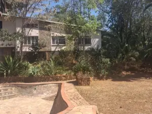 4 Bedroom House to Rent in Greystone Park