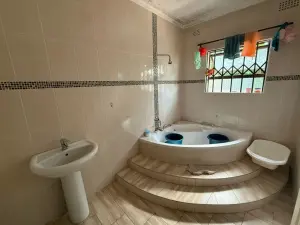 3 Bedroom House to Rent in Manresa