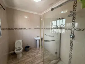 3 Bedroom House to Rent in Manresa