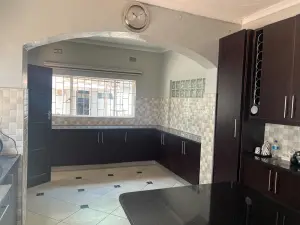 4 Bedroom House to Rent in Umwinsidale