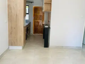 Townhouse/Complex/Cluster to Rent in Marlborough