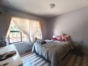 4 Bedroom House to Rent in Marimba Park