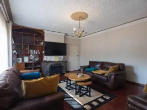 4 Bedroom House to Rent in Mount Pleasant