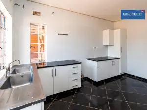 3 Bedroom Cottage/Garden Flat to Rent in Glen Forest