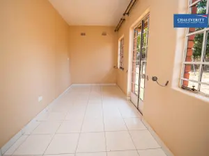 3 Bedroom Cottage/Garden Flat to Rent in Glen Forest