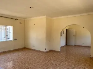 4 Bedroom House to Rent in Marlborough